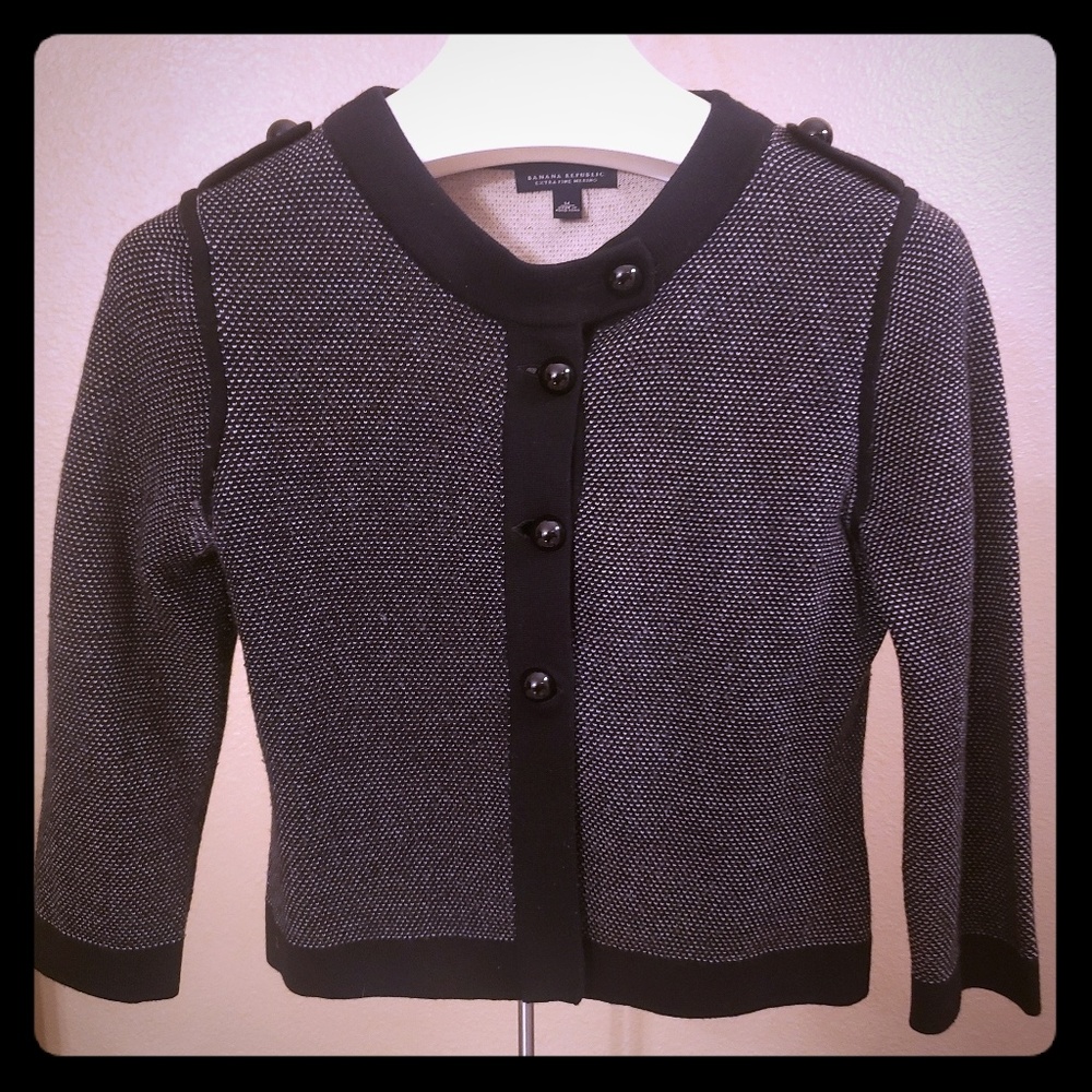 Banana Rebuplic Women's sweater